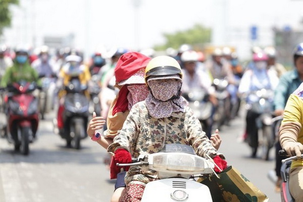 Dự báo thời tiết ngày 14/3/2021: Nam bộ bất ngờ có mưa rào và dông vài nơi vào chiều tối