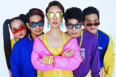 Uyên Linh cùng học trò thực hiện bộ ảnh ấn tượng