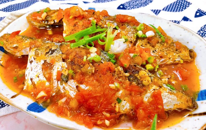 Thực đơn hàng ngày: Cá nục sốt cà chua