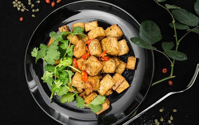 Thực đơn hàng ngày: Đậu phụ chiên muối tiêu