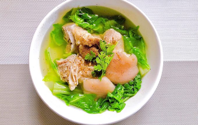 Thực đơn hàng ngày: Canh cải chân giò