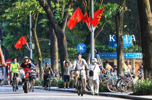Thời tiết hôm nay cả nước ngày nắng, đêm mưa dông