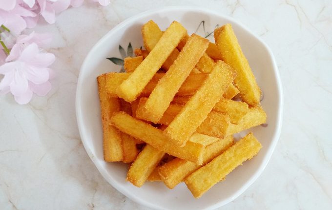 Thực đơn hàng ngày: Khoai tây chiên giòn lắc phô mai