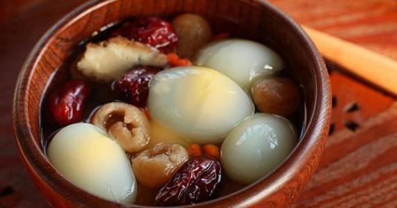 Bài thuốc từ trứng gà luộc trị viêm thận, thiếu máu, đau bụng kinh rất nhạy