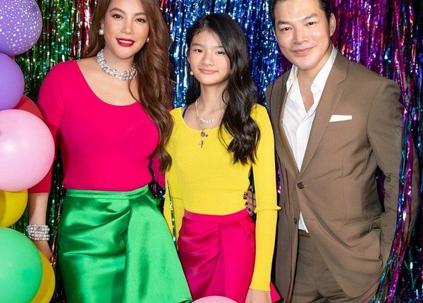 Những cô con gái thiếu nữ của sao Việt