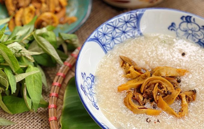 Thực đơn hàng ngày: Cháo trai cho bữa sáng