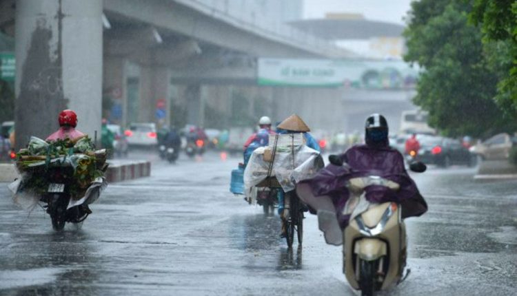 Dự báo thời tiết ngày 30/7/2021: Cả nước hứng mưa giông sầm sập vào chiều tối
