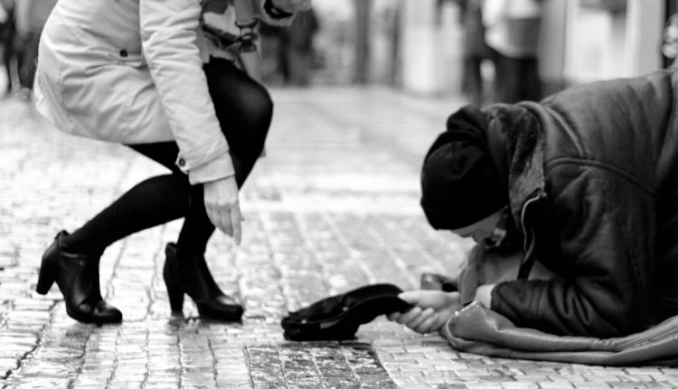 Quý bà và người ăn mày