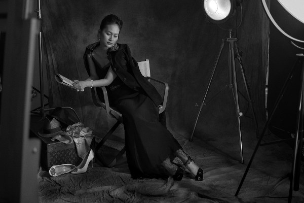 Đỗ Thị Hải Yến khoe sắc 