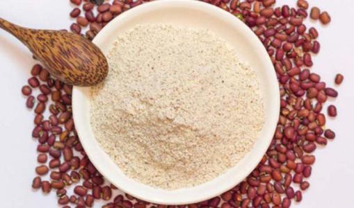 Công thức chăm sóc và làm trắng da từ bột đậu đỏ