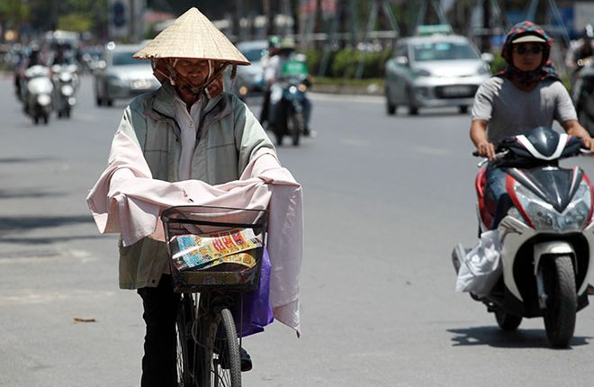 Dự báo thời tiết ngày 22/8/2021: Bắc Bộ và Trung Bộ nắng cháy da