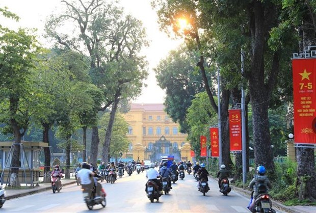 Dự báo thời tiết ngày10/9/2021: Bắc Bộ nắng, Nam Bộ mưa giông