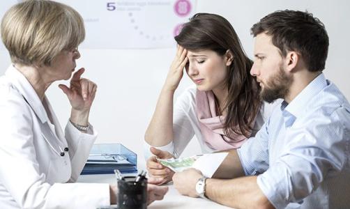 Dấu hiệu vô sinh tiềm ẩn ở nữ giới và nam giới