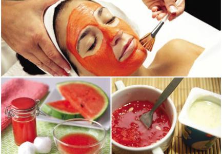 Công thức đẩy bật mụn trứng cá, làm sạch da nhờ mặt nạ dưa hấu