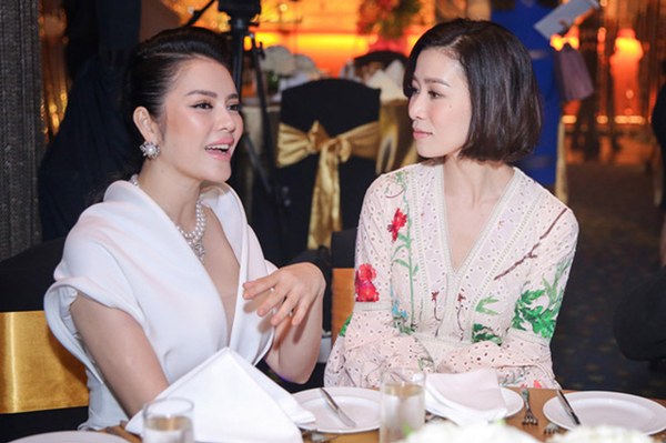 Tình cảm tri kỷ thân thiết của Lý Nhã Kỳ và Xa Thi Mạn