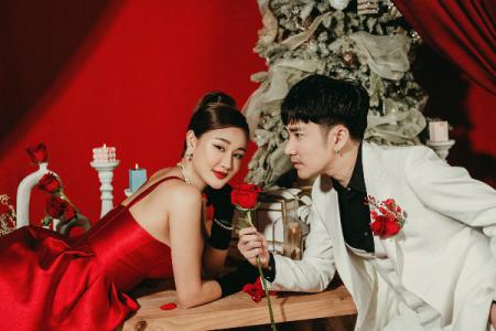 Maya sóng đôi bên Quang Hà trong bộ ảnh mừng Giáng sinh