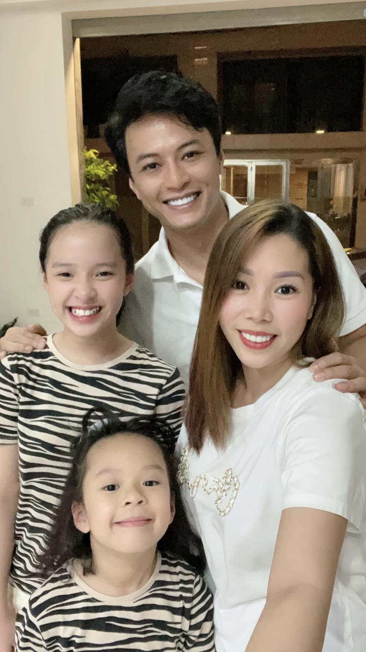 Vợ, bạn gái các \'nam thần\' màn ảnh Việt xinh đẹp mặn mòi thế nào? - 3