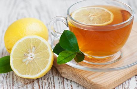 Uống 1 cốc chanh mật ong sau khi ngủ dậy rất tốt nhưng nên uống trước hay sau khi ăn sáng?