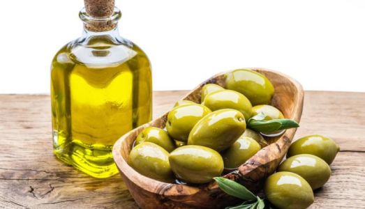 Cách chăm sóc da từ dầu oliu của các mỹ nhân