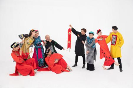 Cao Minh Tiến giới thiệu BST cho ngày Tết