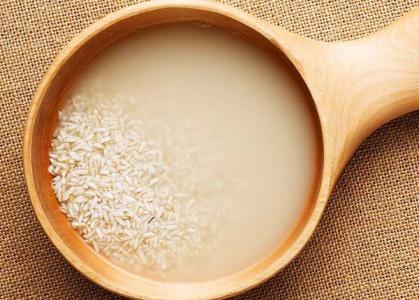 Sở hữu làn da đẹp nhờ vào việc rửa mặt bằng nước vo gạo