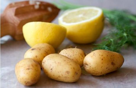 Trị mụn làm trắng da từ bột khoai tây