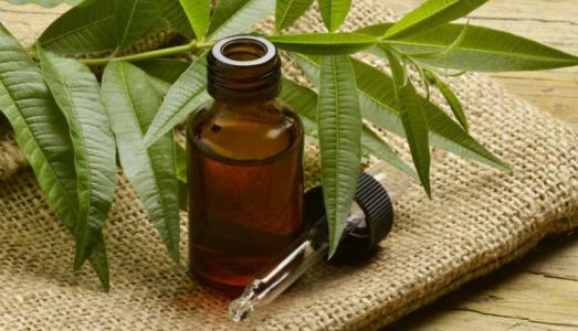 Trị mụn tại nhà đơn giản hiệu quả