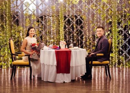 Thời trang đồng điệu của Ngọc Hân và chồng sắp cưới