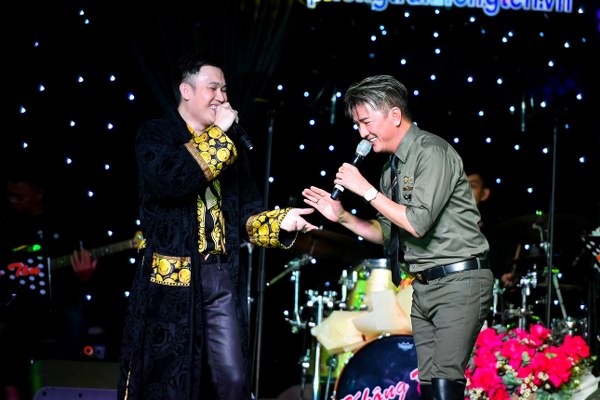 Dương Triệu Vũ tái hợp Đàm Vĩnh Hưng ngay khi trở về Việt Nam