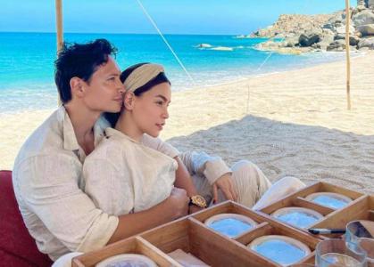 Hồ Ngọc Hà và Kim Lý luôn đầu tư trang phục đồng điệu