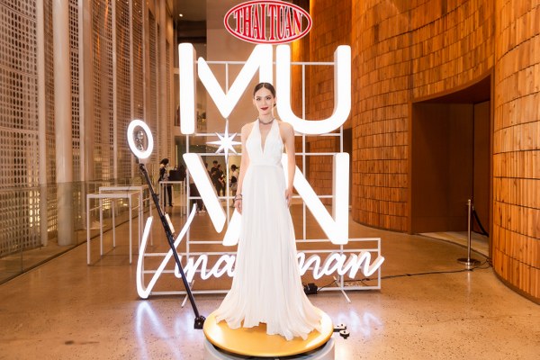 Sang Lê dự sự kiện ủng hộ Khánh Vân ra mắt BST thời trang