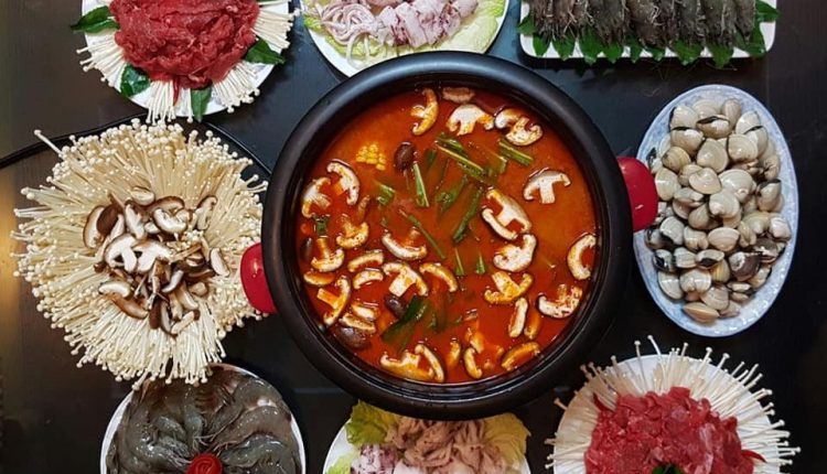 Thực đơn hàng ngày: Lẩu Thái chua cay