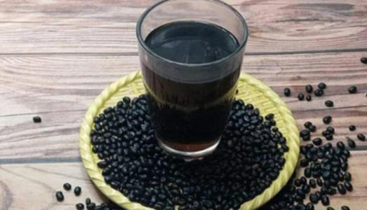 Những sai lầm khi uống nước đậu đen rang