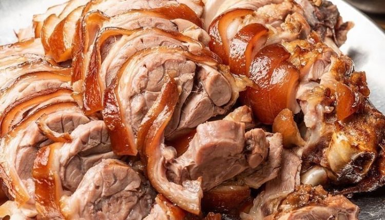 Thực đơn hàng ngày: Chân giò rút xương