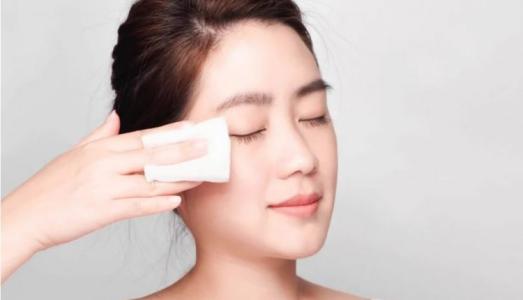 Thay đổi thói quen làm sạch này, để tình trạng lỗ chân lông không bị 