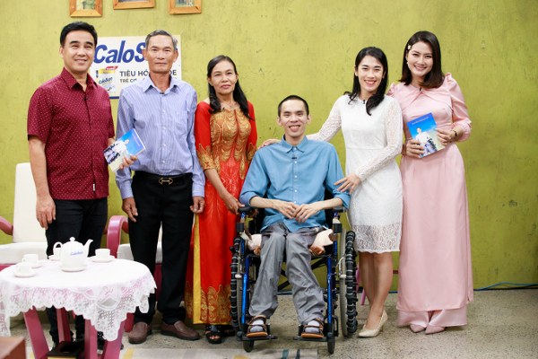 Quyền Linh nghẹn giọng vì chuyện tình gần 40 năm vượt cả bi kịch chiến tranh