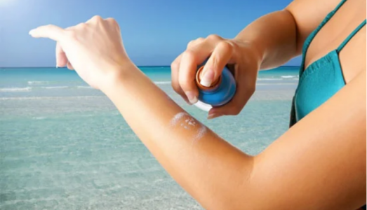 Một số nguyên tắc cơ bản khi bôi kem chống nắng đi biển để bảo vệ da tốt nhất