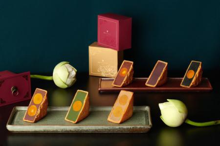 Bánh Trung thu JW Marriott Hanoi – Món quà mùa trăng