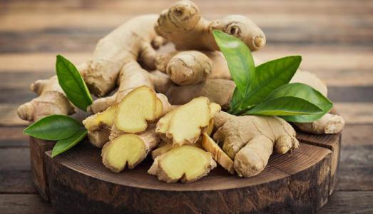 Mặt nạ trị thâm để nàng có đôi chân mịn màng tự tin diện váy ngắn