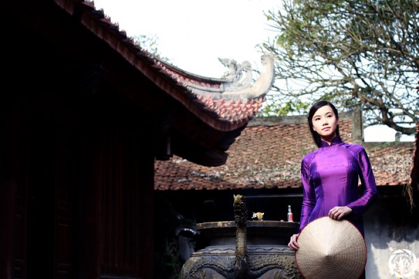 Lương Giang vinh dự khi được hát ca khúc 'Quan Âm ơi, con mãi yêu ngài'