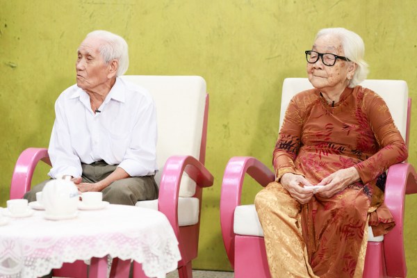 Ngưỡng mộ chuyện tình 