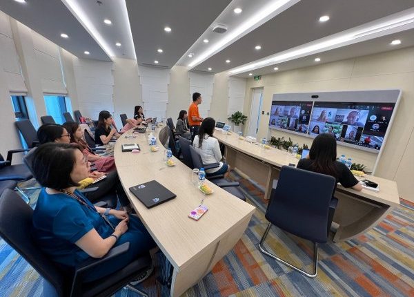 Ngân hàng Standard Chartered Việt Nam ra mắt chương trình huấn luyện cho FPT Software