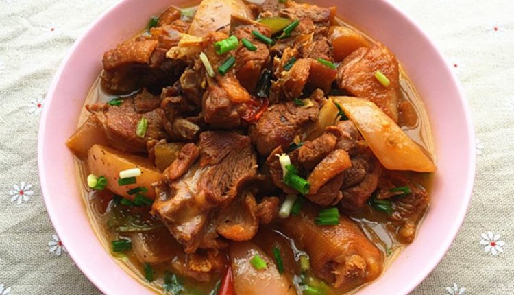 Thực đơn hàng ngày: Thịt vịt kho củ cải