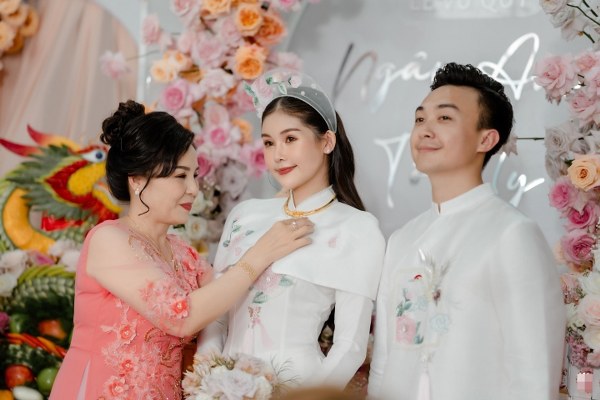 Lễ vu quy của Hoa hậu Đại dương Lê Âu Ngân Anh