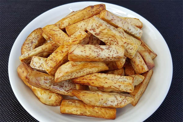 Thực đơn hàng ngày: Khoai môn chiên nước mắm