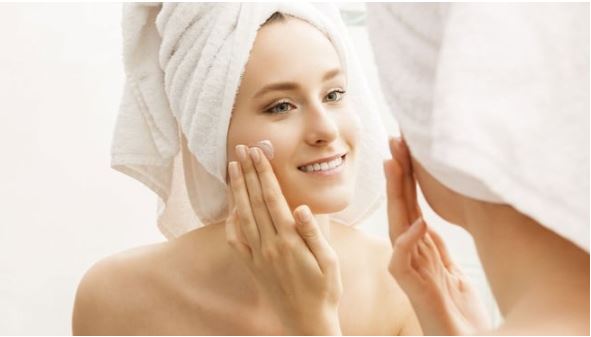 Thói quen khiến da luôn trong tình trạng nứt nẻ, khô ráp