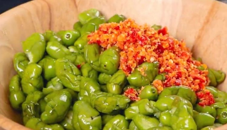 Thực đơn hàng ngày: Cà na muối ớt