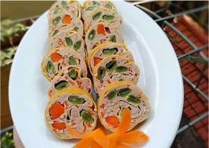 Giò lụa ăn không hết ngày Tết đem làm món này cả nhà thích mê