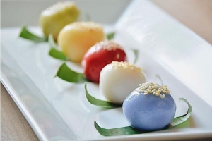 Học cách làm bánh trôi dẻo ngọt vừa đẹp vừa thơm cho ngày rằm tháng Giêng