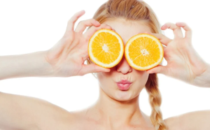 Công thức lằm đẹp từ A đến Z với cam, giúp da trắng sáng, sạch mụn